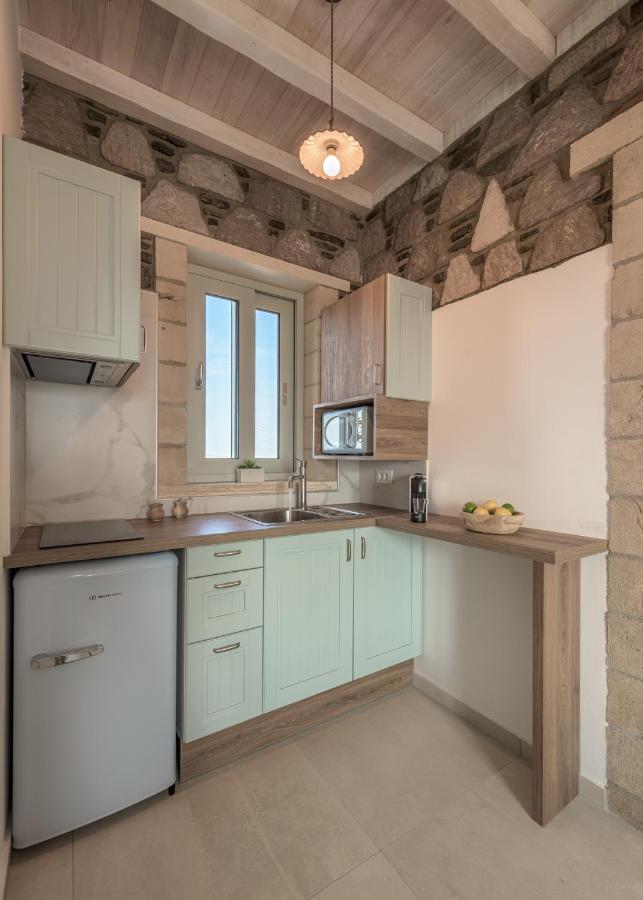 Hilltop Suites Milos Mytakas 外观 照片